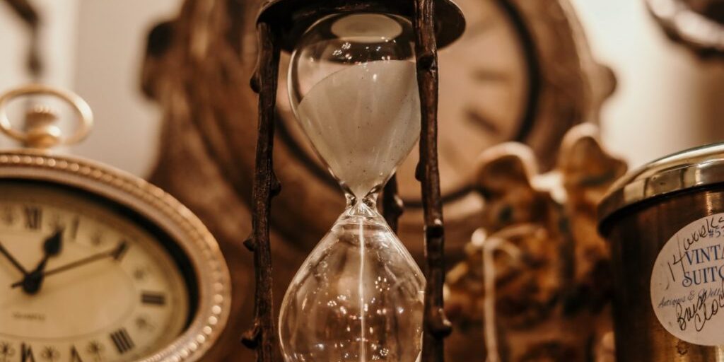 antique_classic_clock_countdown_deadline_glass_hourglass_indoors-1558069.jpg!d
