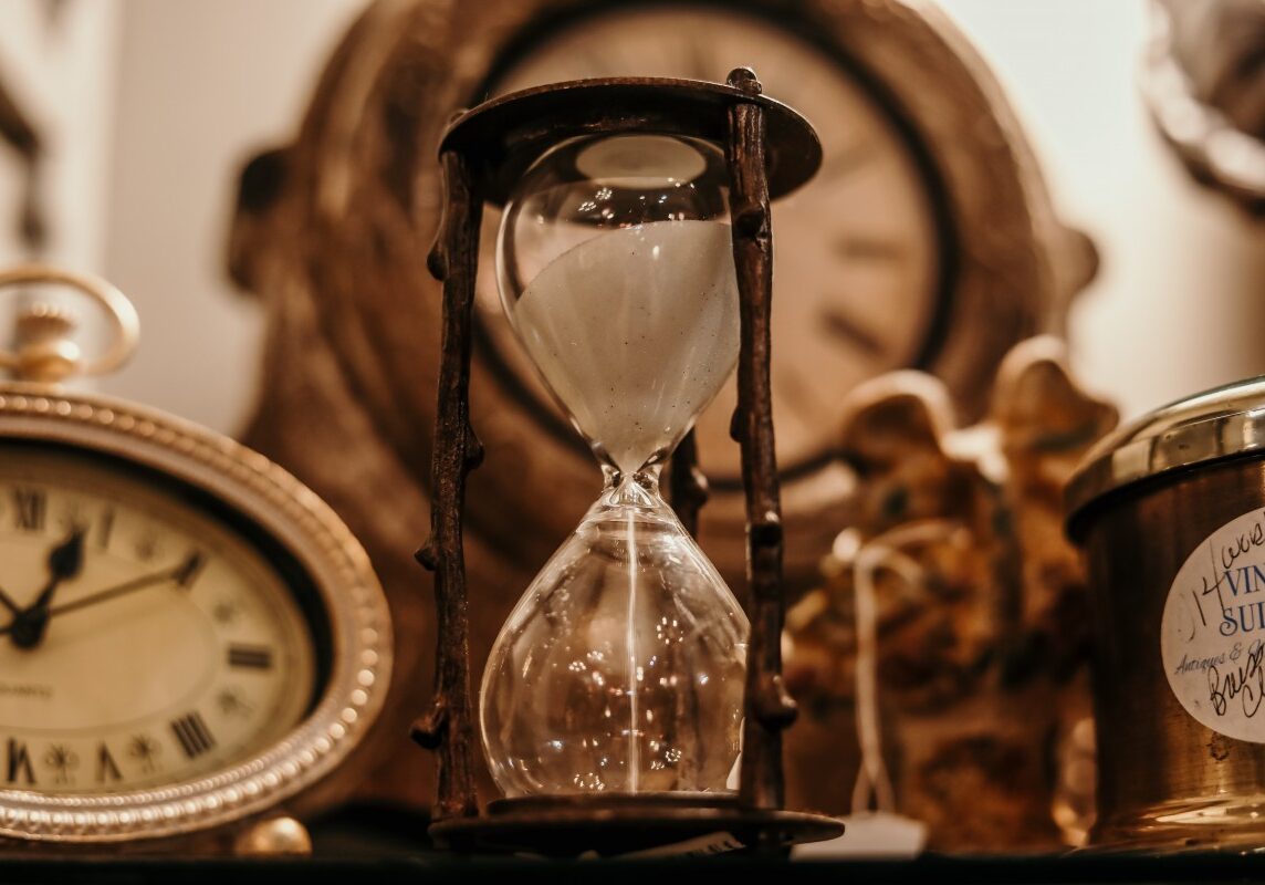 antique_classic_clock_countdown_deadline_glass_hourglass_indoors-1558069.jpg!d
