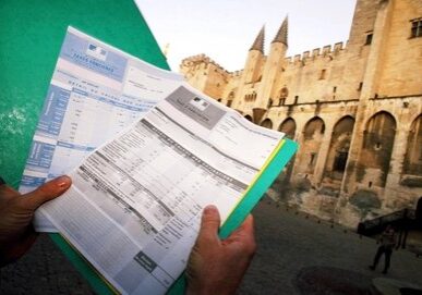 Illustration sur la fiscalité locale en  Avignon
Ci-contre la taxe foncière et la taxe d'habitation 
FAIT DU JOUR + PHILIPPE